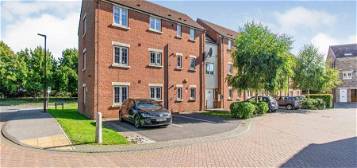 Flat to rent in Lakeside Mews, Thorne, Doncaster DN8