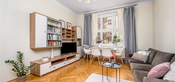 Prodej bytu 2+kk, 50m2, Žerotínova, Praha - Žižkov