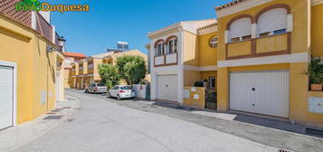 Casa adosada en venta en Gójar