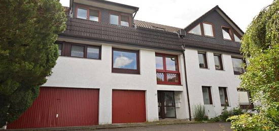 solides Mehrfamilienhaus ( 5 WE) mit Potenzial in ruhige Lage