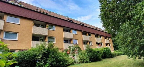 Sanierte 2,5  Zimmer Wohnung in ruhiger und zentraler Lage von HH-Farmsen