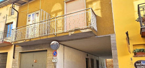 Casa indipendente in vendita in via dei Mille, 8