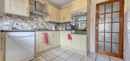 6 bedroom terraced house