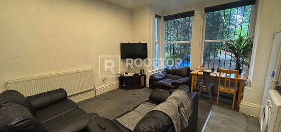 3 bed shared accommodation to rent