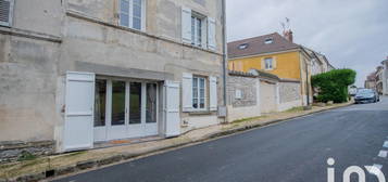 Maison de ville 2 étages  à vendre, 3 pièces, 2 chambres, 74 m²