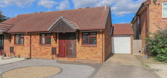 2 bedroom semi-detached bungalow for sale