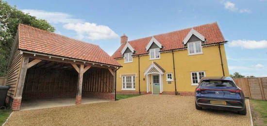 4 bedroom detached house