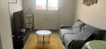 Location appartement 4 pièces 65 m²