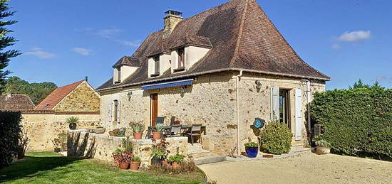 Maison (100m2) avec grange et piscine