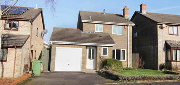 3 bedroom detached house