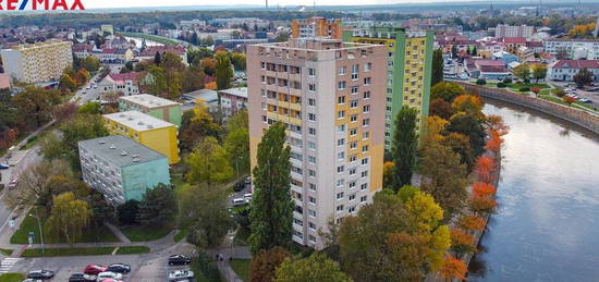 Prodej bytu 3+1, dvě lodžie, centrum města Břeclav