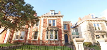 Terraced house to rent in Oakfield Road, Clifton, Bristol BS8