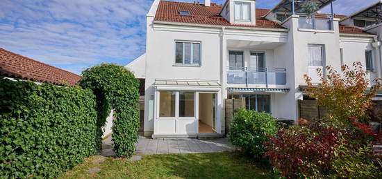 Charmante Maisonette-Wohnung über drei Etagen mit großzügigem Garten im Stil eines Reihenendhauses!