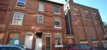 Studio to rent in Eland Street, Nottingham NG7