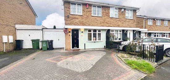 2 bed semi-detached house for sale