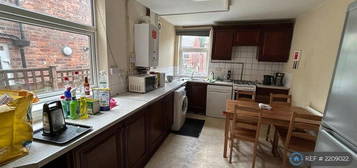 4 bedroom terraced house