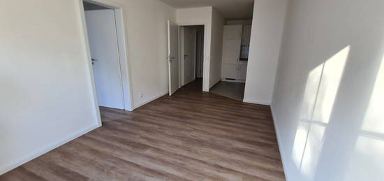 Schicke 1,5 Zimmerwohnung (neuwertig!) Küche, Duschbad,Stellplatz