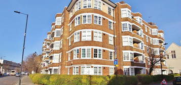 Flat to rent in Becklow Gardens, London W12