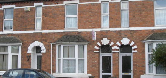 4 bedroom terraced house