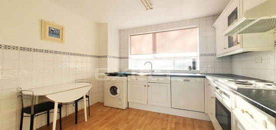 Flat to rent in Avonmore Road, West Kensington, London W14