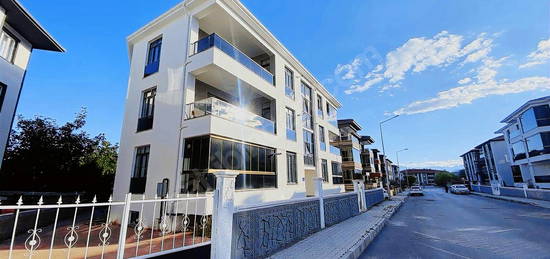 REMAX DEM'DEN DEMİRKENT'DE KİRALIK 3+1 DAİRE