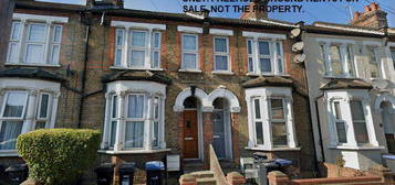 Terraced house for sale