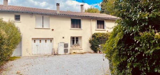 Maison à 5 minutes à pied  du lac de St Ferréol.