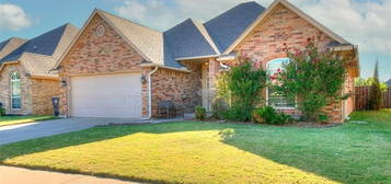 12213 Heathfield Ln, Oklahoma City, OK 73173