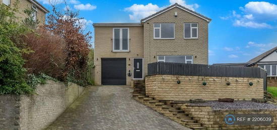 4 bedroom detached house