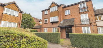 Flat for sale in Knowles Close, West Drayton UB7