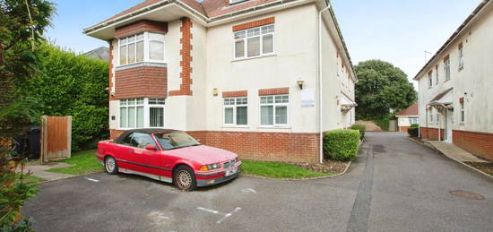 Flat for sale in Seafield Road, Bournemouth, Dorset BH6