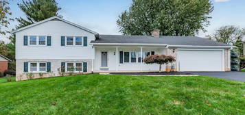 147 Harvest Ln, Chambersburg, PA 17202