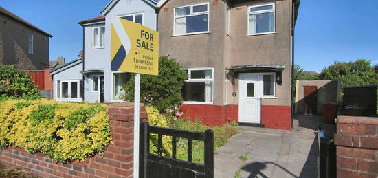 3 bedroom semi-detached house for sale