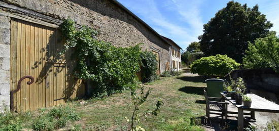 Fermette, presque 7 hectares et des sources