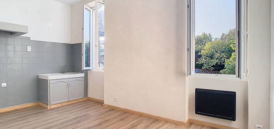 Appartement Marseille 2 pièce(s) 33 m2