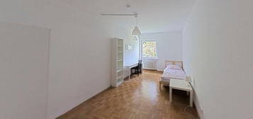 Private Room in Neuhausen, Munich