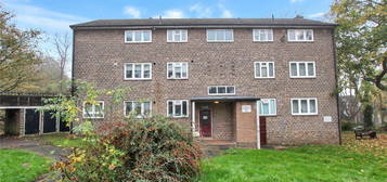 Flat for sale in Campbell Close, Shooters Hill SE18