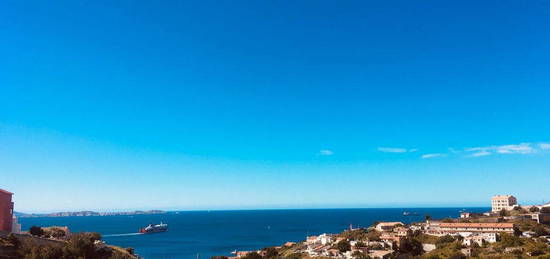 L'Estaque T3 atypique avec vue sur mer et jardins