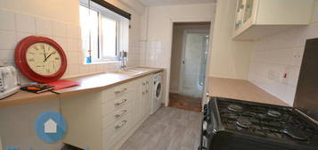 6 bedroom terraced house