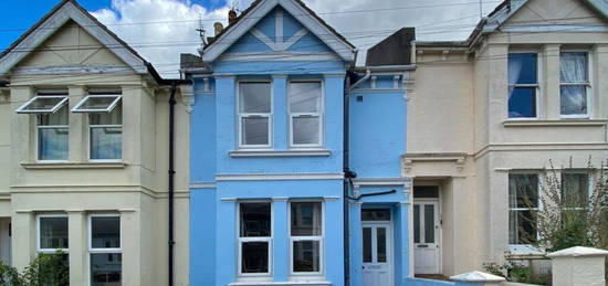 7 bedroom terraced house