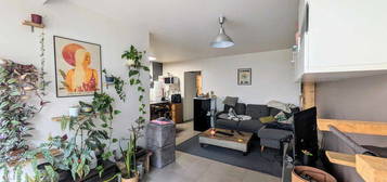 Appartement 55m2 proche commerces et forêt / résidence standing