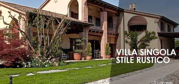 Montebelluna, semicentro - Villa singola di pregio