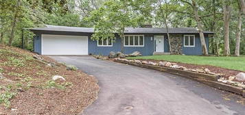 135 Sabra Ct, Apple Valley, MN 55124