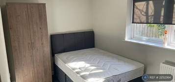 1 bedroom house share