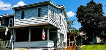 399 Main St, Parryville, PA 18244