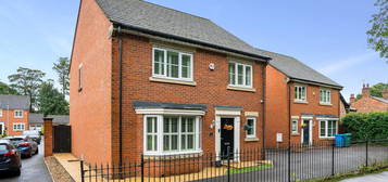 4 bed detached house for sale