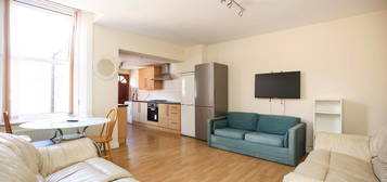 Maisonette to rent in Cavendish Road, Jesmond, Newcastle Upon Tyne NE2