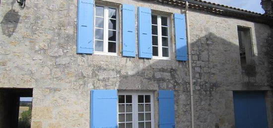 Maison à louer SAINTE-MERE