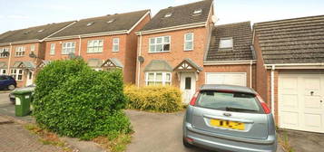 4 bedroom detached house to rent