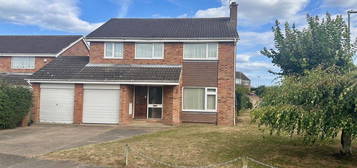 4 bed detached house for sale